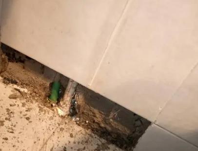 龙湖楼顶漏水维修公司分享下修复水管漏水的几种小方法